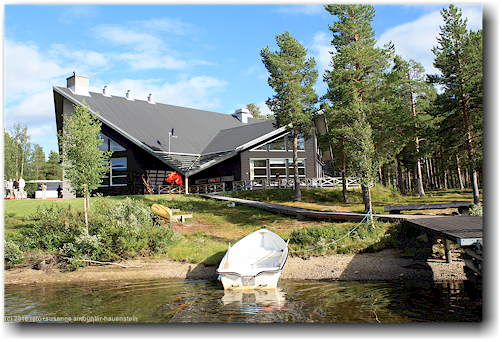 bootssteg, empfang und restaurant beim camping arrenjarka