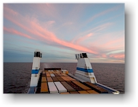 abendhimmel ueber der finnmaid auf der ostsee zwischen travemuende und helsinki