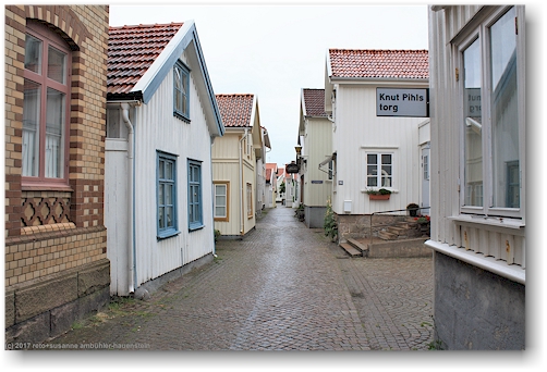 gasse in der gamlestan (altstadt) von lysekil
