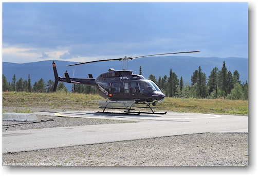 helikopter von fiskflyg auf dem heliport kvikkjokk