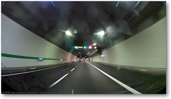 einer der zahlreichen tunnel im verlauf der A1