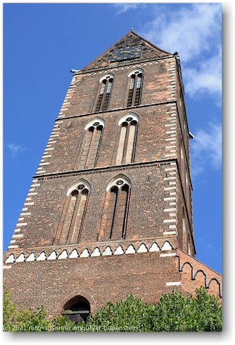 sankt marienturm in wismar