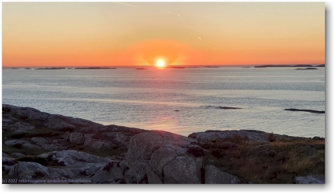 sonnenuntergang ueber dem marstrandsfjorden (21:05 uhr)