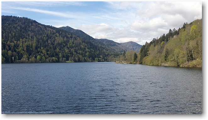 blick ueber den lac de kruth-wildenstein