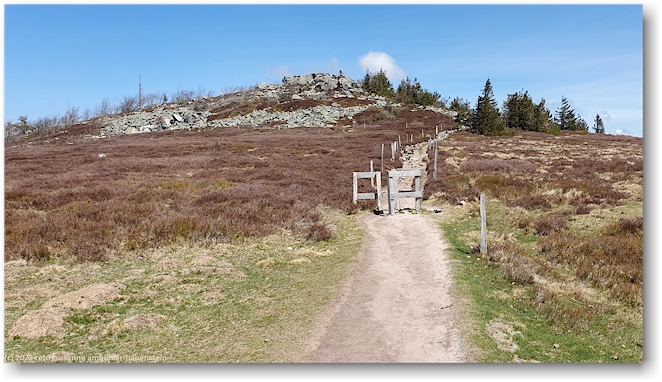 wanderweg zum gipfel des le tanet