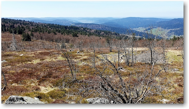 blick vom gipfel des le tanet richtung nordwesten
