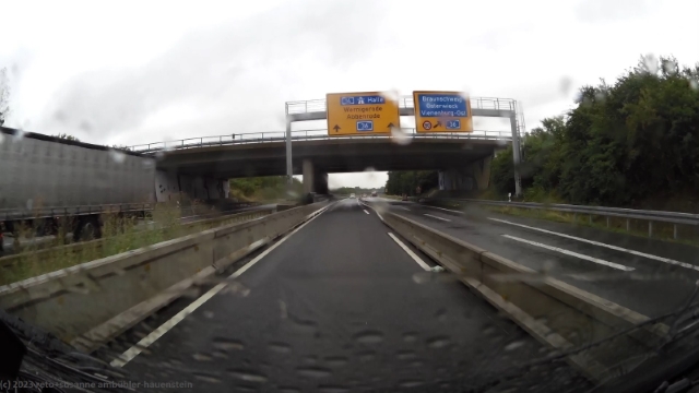 ausfahrt richtung braunschweig im verlauf der A36