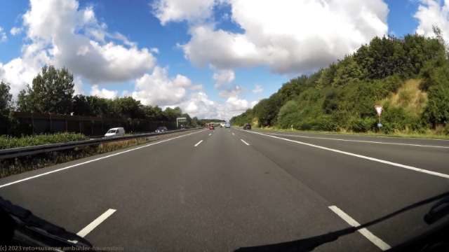 sonniges wetter auf der A2 bei sievershausen