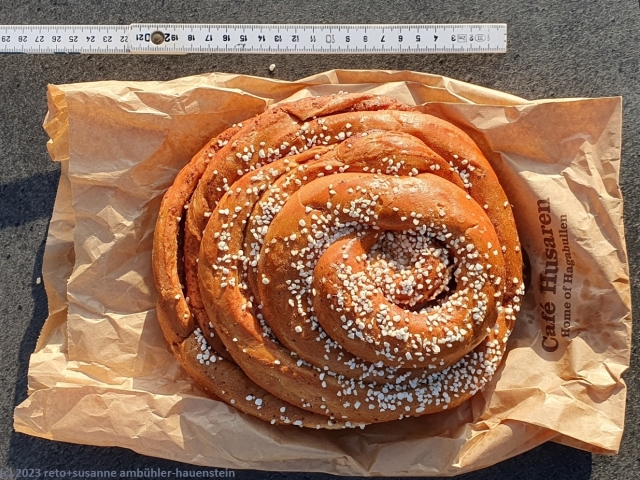 riesenkanelbulle aus dem cafe husaren