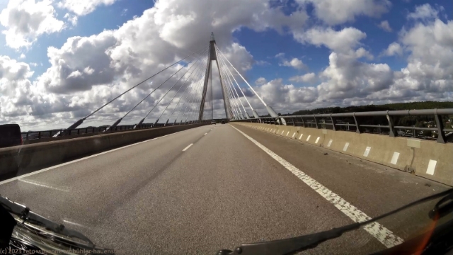 bruecke ueber den halsefjorden im verlauf der E6