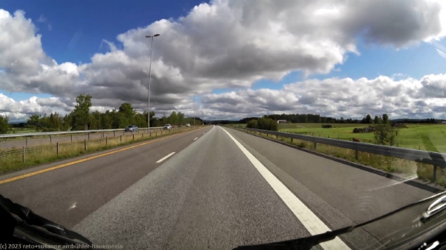 sonniges wetter auf der E6 bei lindeberg