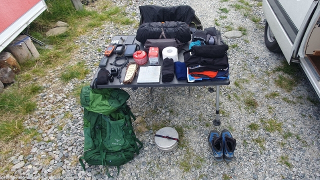 rucksack packen auf dem fjaellnars camping & lodges