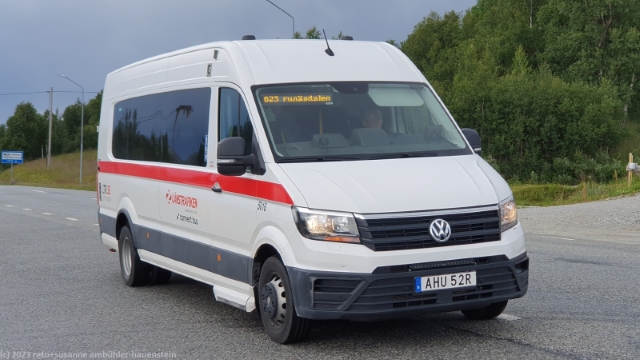 kleinbus von fjaellnaes nach funaesdalen