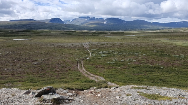 wanderweg auf dem helagsfjaellet