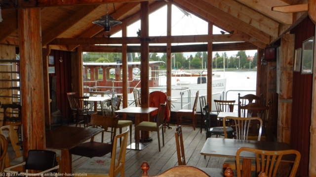 skeppscafe im gaesthamn bei pitea