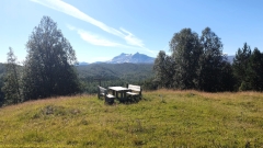 picknicktisch bei dem nordnesfjell-gard