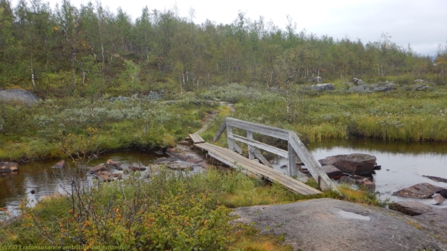 bruecke im verlauf des padjelanta bei akka