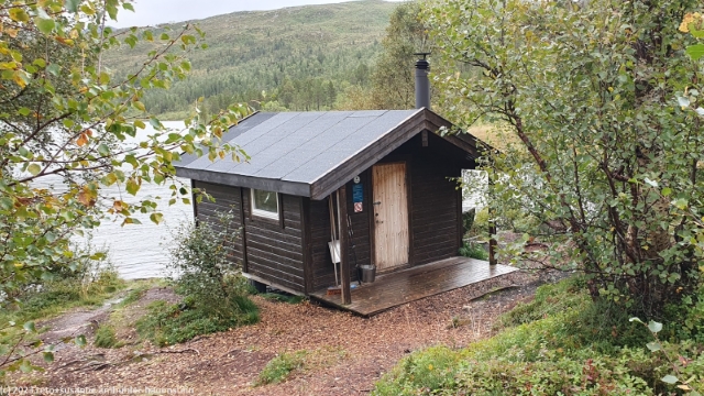 schutzhuette am andervatnet im anderdalen nationalpark