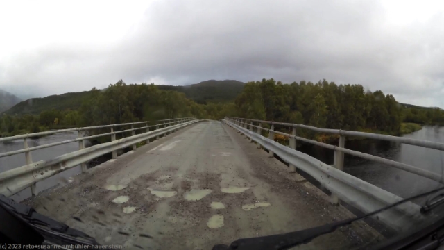 bruecke ueber den lakselva im verlauf der strasse 7856