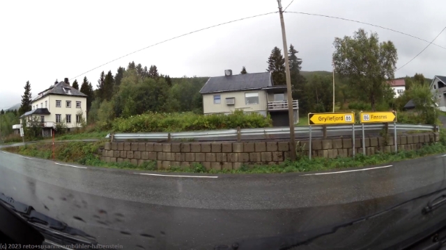 einfahrt von der strasse 7856 in die strasse 86