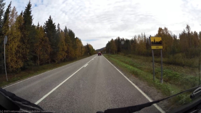 ortsschild "levi" an der strasse 79
