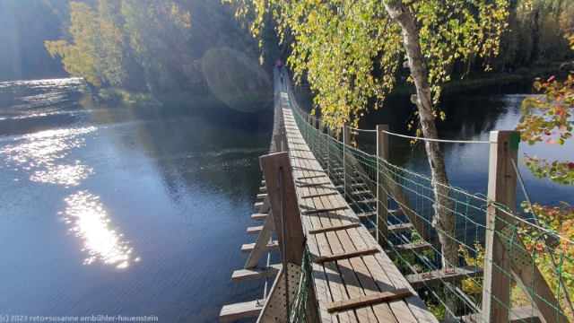 haengebruecke harrisuvanto ueber den kitkajoki im oulanka nationalpark