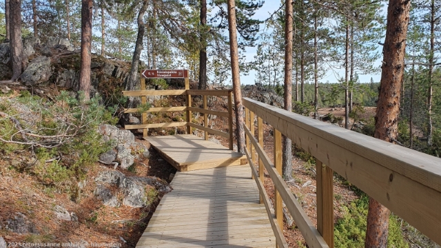steg beim kallioportti im oulanka nationalpark