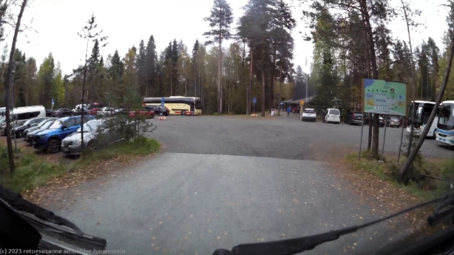parkplatz beim oulangan luontokeskus in oulanka nationalpark