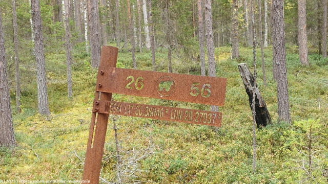 schild am karhunkierros im oulanka nationalpark