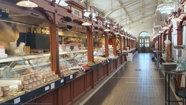 alte markthalle im zentrum von helsinki