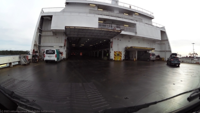zufahrt zum autodeck auf der finnmaid