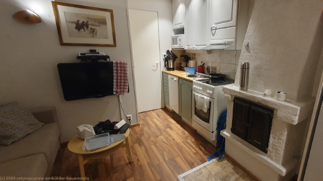 kueche in unserer huette bei den levilehto appartements
