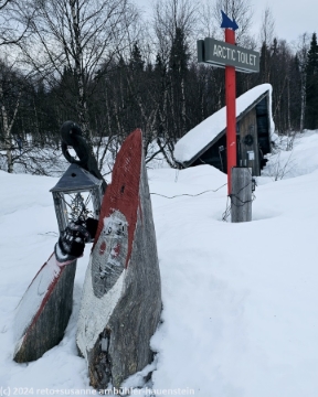 arctic toilet beim luvattumaa bei levi