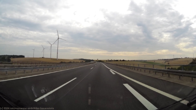 windraeder entlang der A81 bei tauberbischofsheim