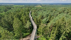 blick vom turm des baumwipfelpfades bei hanstedt richtung westen