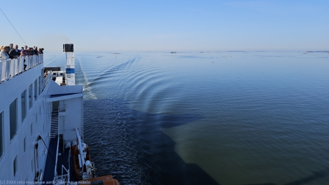 einfahrt der finnlady richtung hafen von helsinki