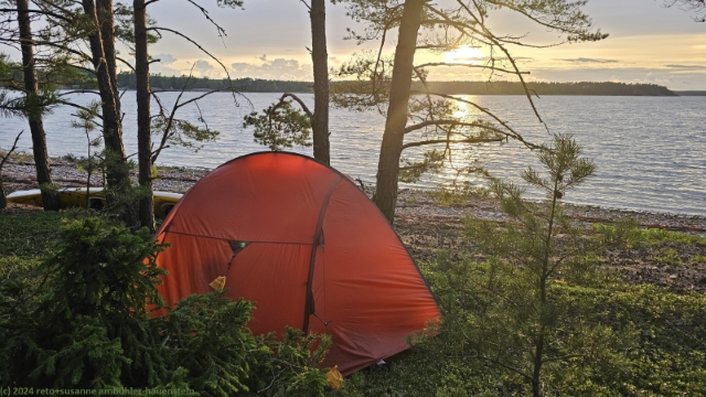 unser zelt bei sandudden am westlichen ende der insel kuggoe