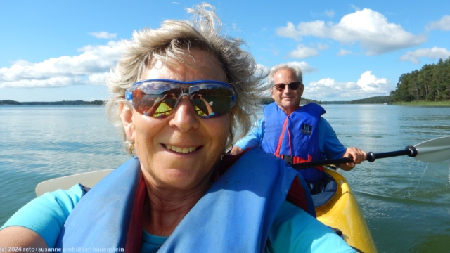 susanne und reto unterwegs im doppelkajak im byfjaerden
