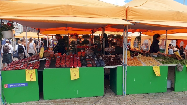markt am hafen in helsinki