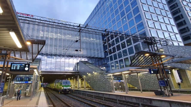 moderner bahnhof in pasila