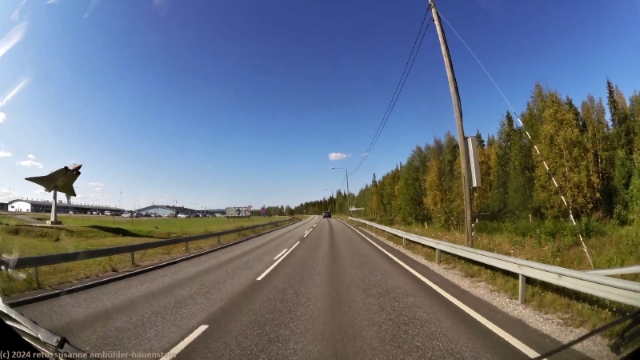 strasse 79 beim flughafen kittilae