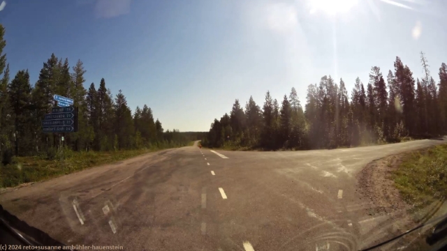 abzweiger von der strasse 99 in die strasse 886