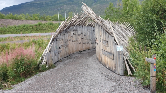 zugang zum noerdlichen kungsleden bei der abisko fjaellstation