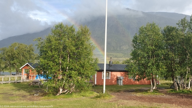 regenbogen ueber den abiskojaurestugorna