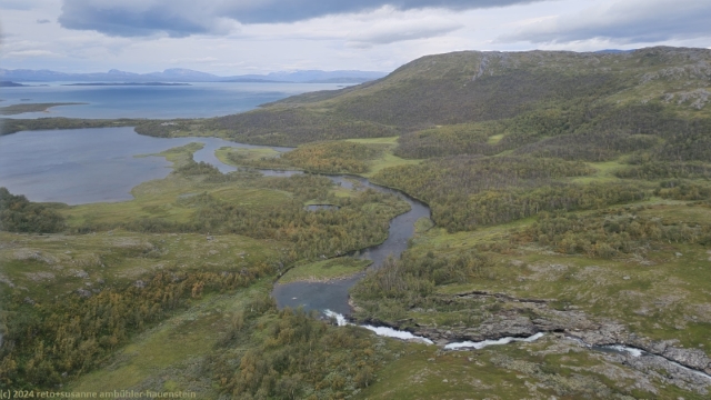 blick aus dem helikopter auf den luoppal und den virihaure