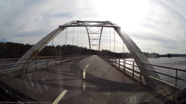 bruecke ueber den luleaelven im verlauf der strasse 97