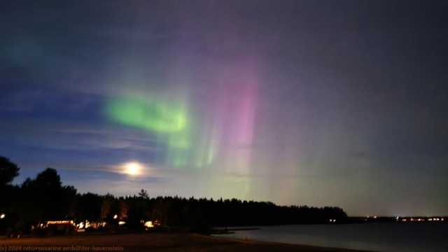 polarlichter ueber dem first camp lulea
