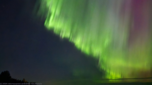 polarlichter ueber dem bergafjaerdens camping