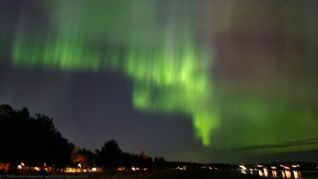polarlichter ueber dem bergafjaerdens camping