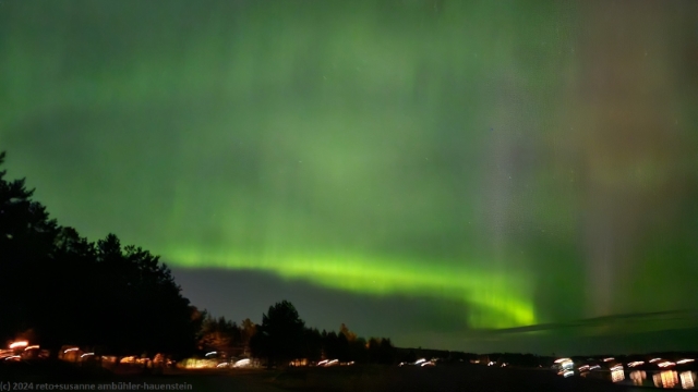 polarlichter ueber dem bergafjaerdens camping
